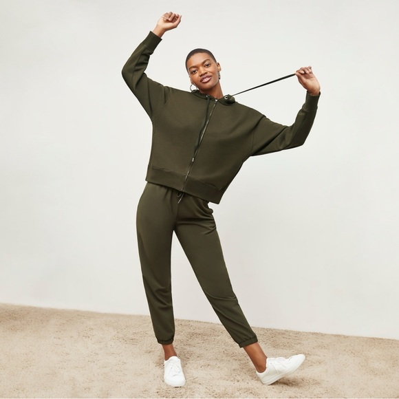 MM Lafleur The Delaney Jogger - OrigamiTech Olive - Picture 1 of 9